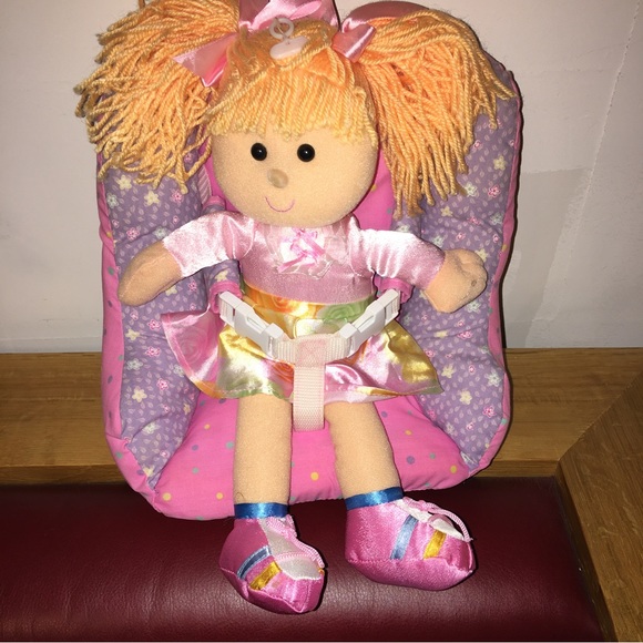 **HOST PICK**Doll carrier with doll plush soft toys stuffed 100% polyester fiber - Picture 1 of 9
